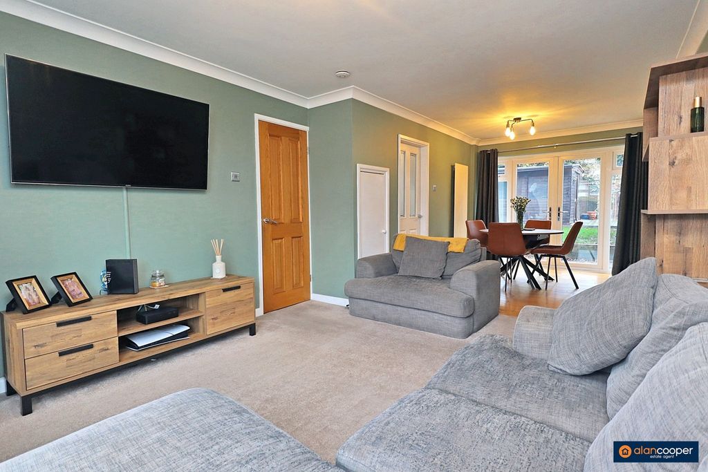 Property photo 3 of 25 4657153