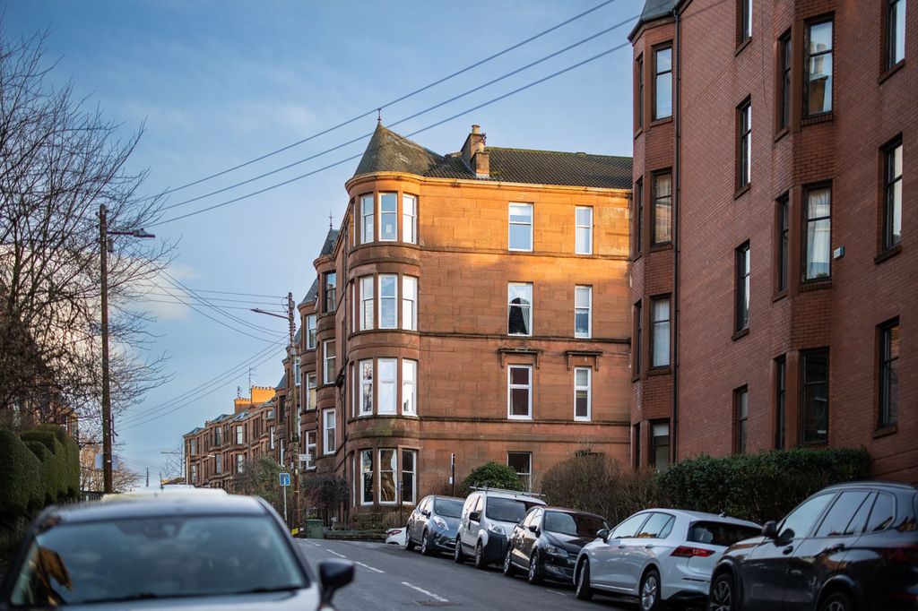 Property photo 1 of 28