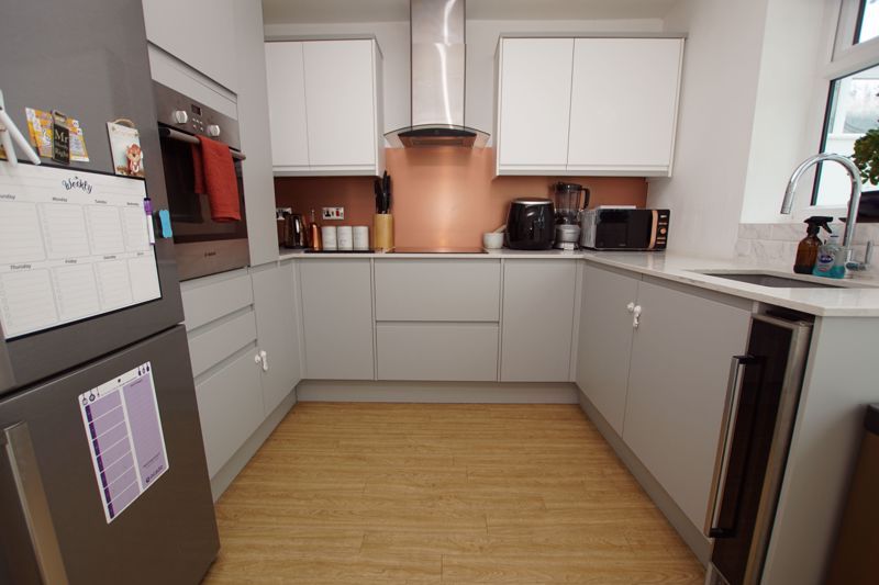 Property photo 2 of 17 Kitchen