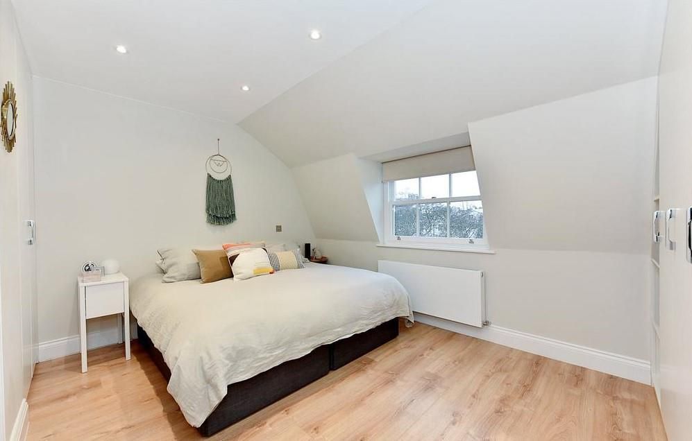 Property photo 3 of 16 Bed 1.Jpg