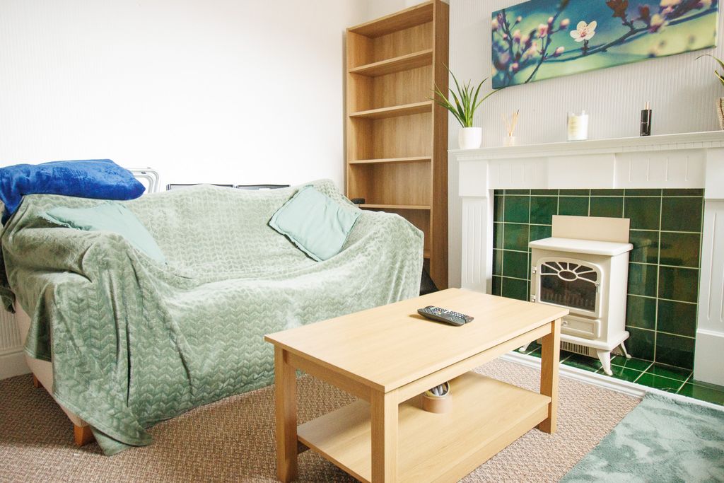 Property photo 2 of 7