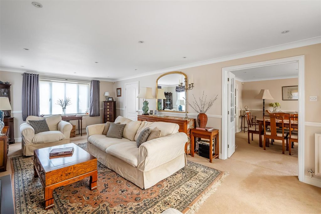 Property photo 2 of 30 19-St-Margaret-Drive-21.Jpg