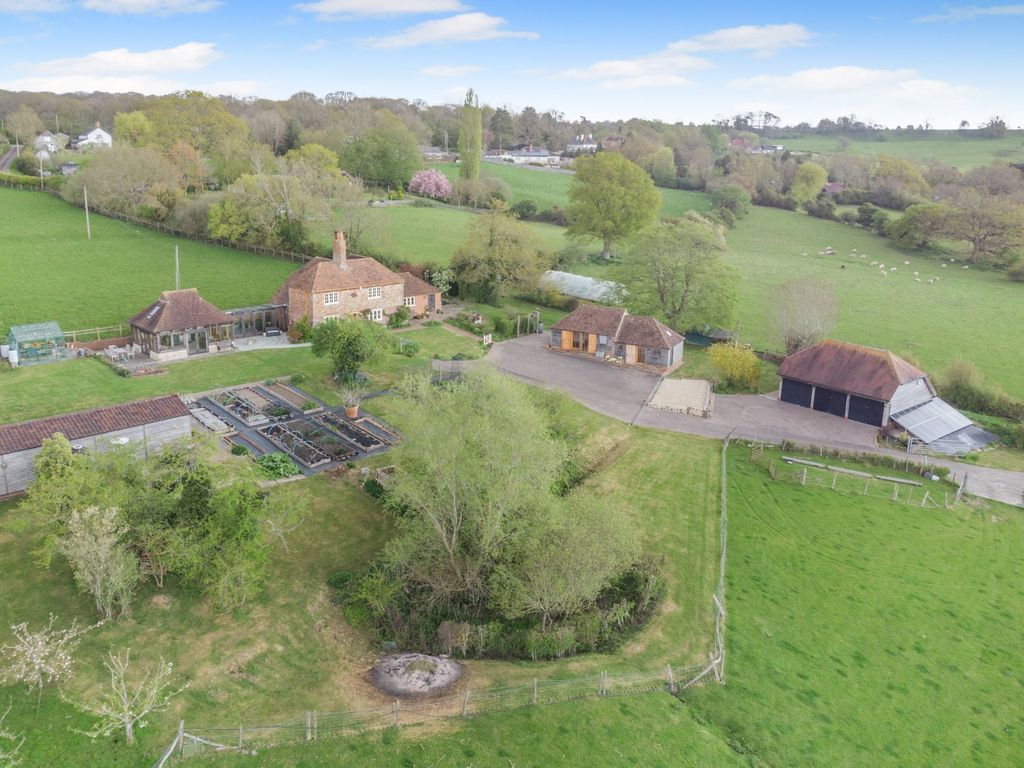 Property photo 2 of 23 Barton Farm