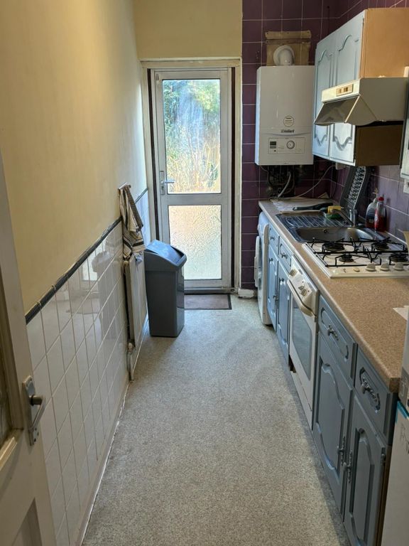 Property photo 3 of 6