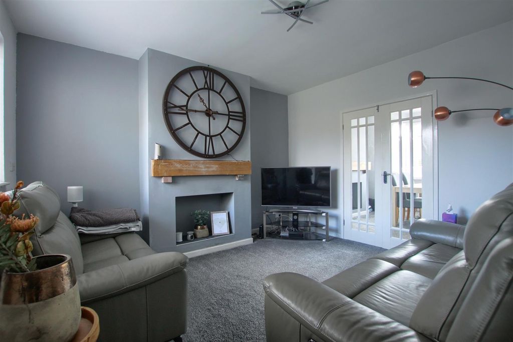 Property photo 2 of 10 Tw4.Jpg