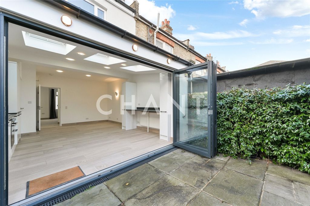 Property photo 3 of 16 Picture No. 16