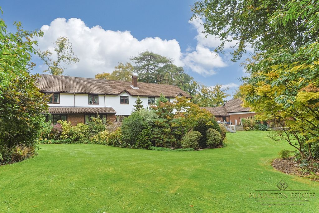 Property photo 2 of 26 4546953