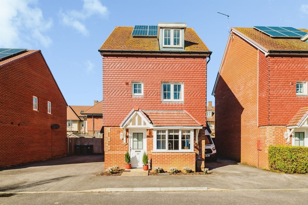 Property photo 1 of 18