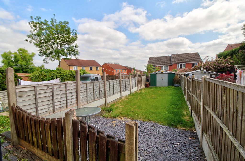 Property photo 2 of 19 Garden