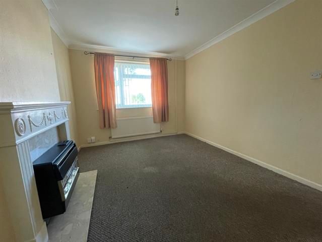 Property photo 2 of 5 Living Room