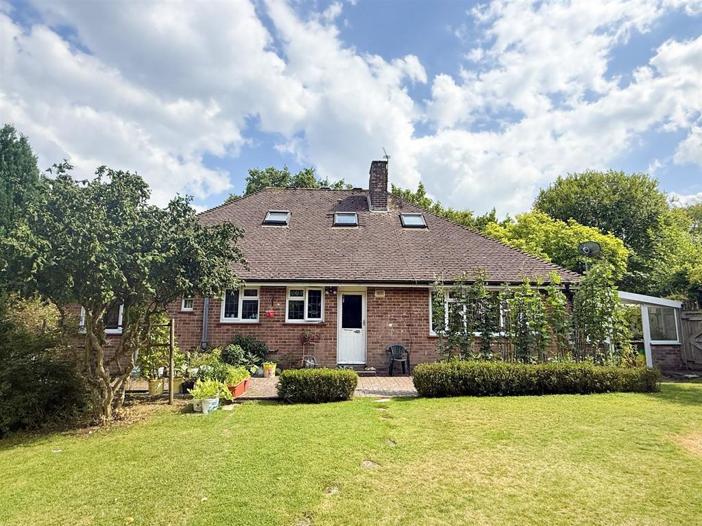 Property photo 2 of 20