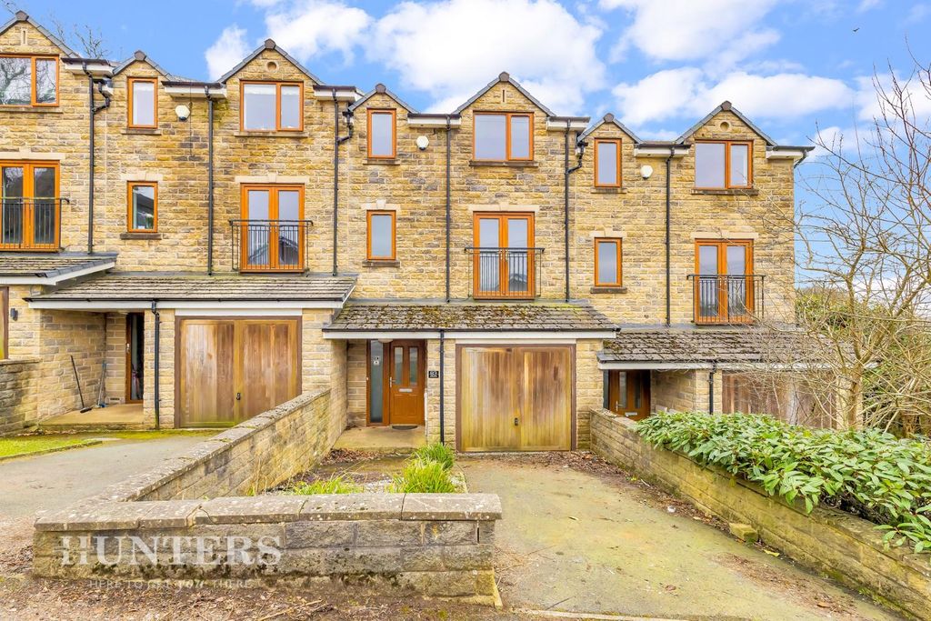 Property photo 1 of 18 83 Micklehurst Road (23).Jpg