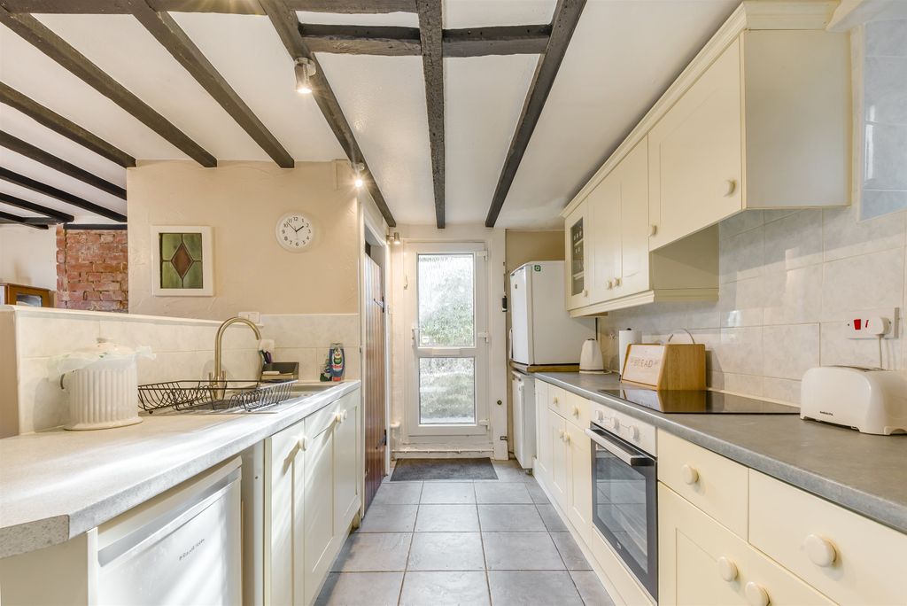 Property photo 3 of 25