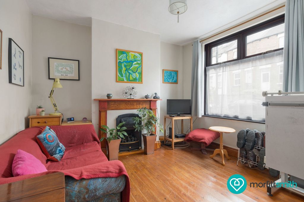 Property photo 3 of 16