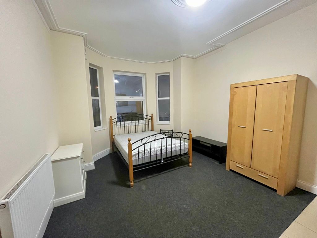 Property photo 2 of 3 Image