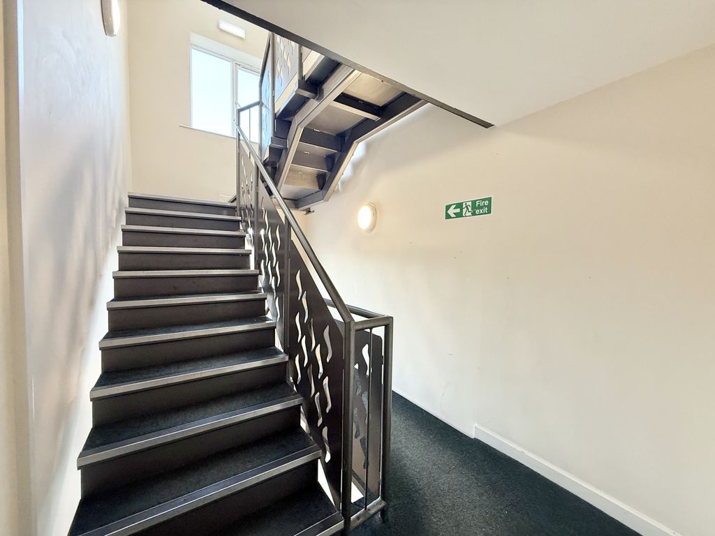 Property photo 2 of 12 Img_5268