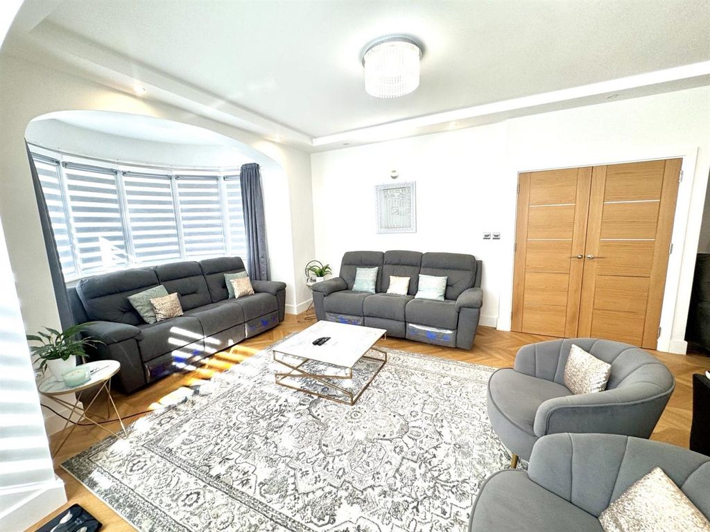 Additional image 8 of 5 bed semi-detached house for saleCheyne Walk, Croydon CR0