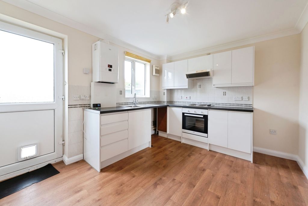 Property photo 2 of 13 Pbox-Img.Jpg