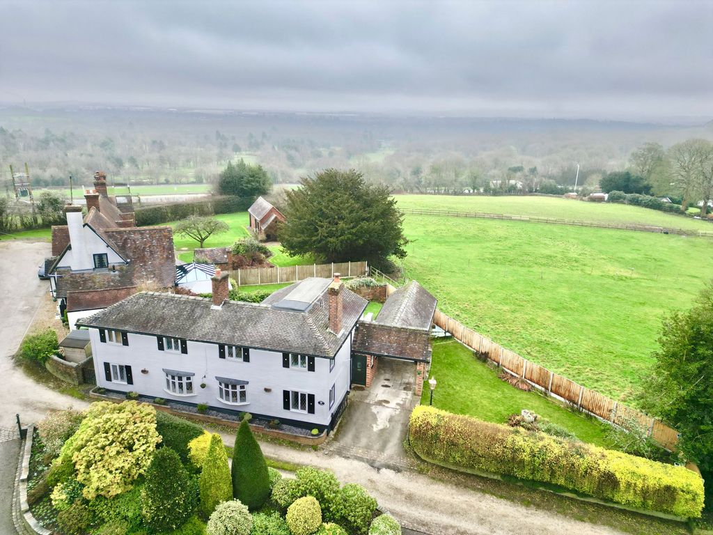 Property photo 1 of 36