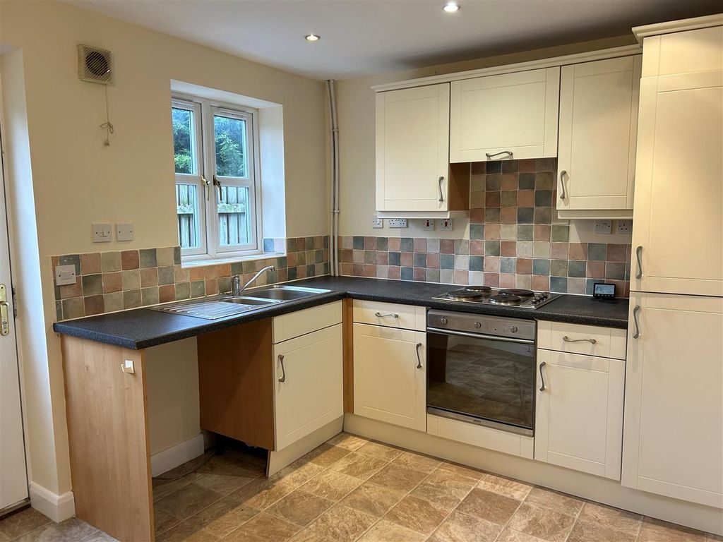 Property photo 3 of 6 Kitchen 1.Jpg