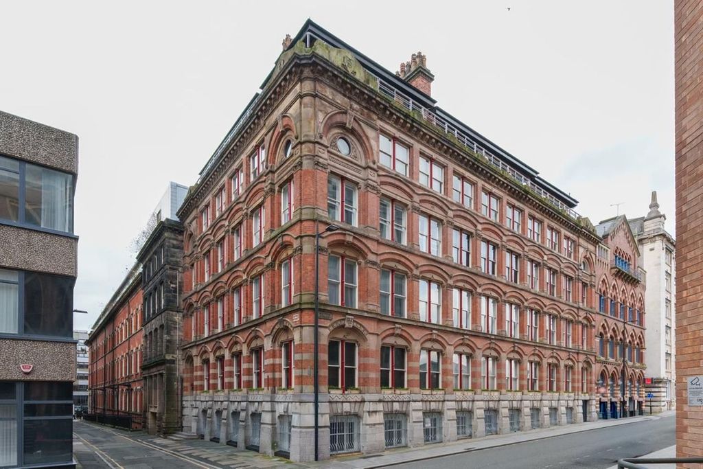 Property photo 1 of 18 Front