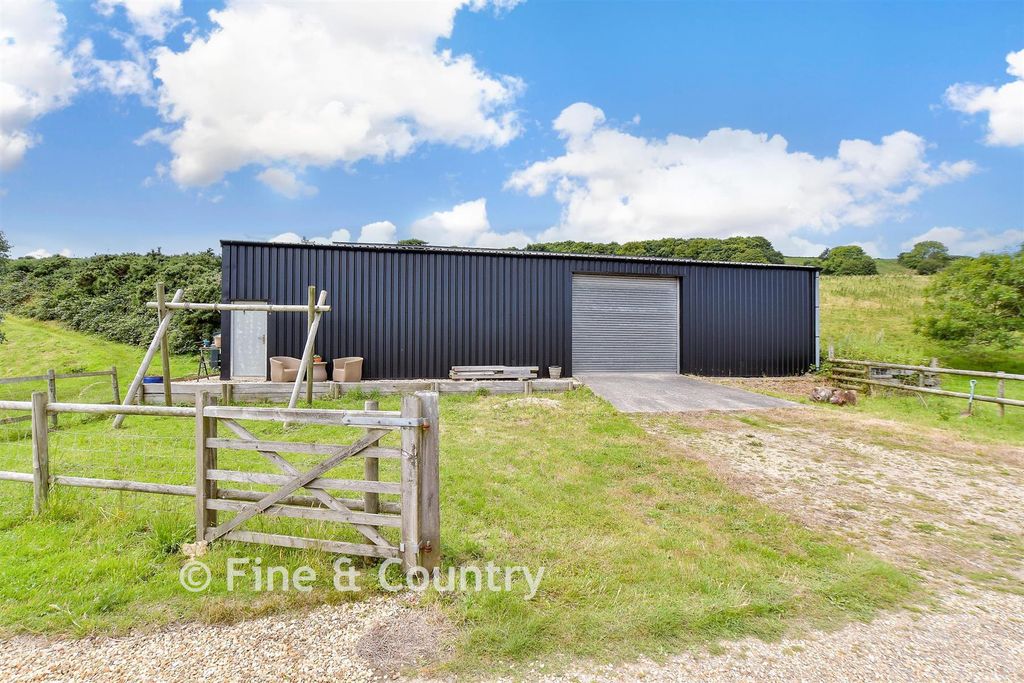 Property photo 1 of 20 Barn