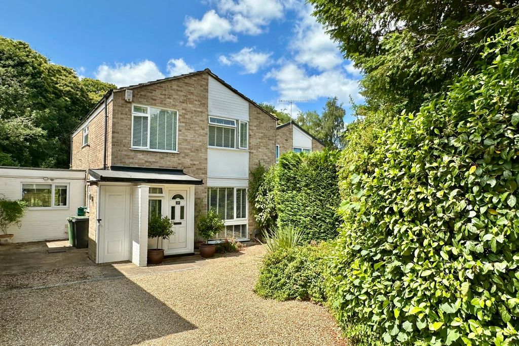 Property photo 1 of 24