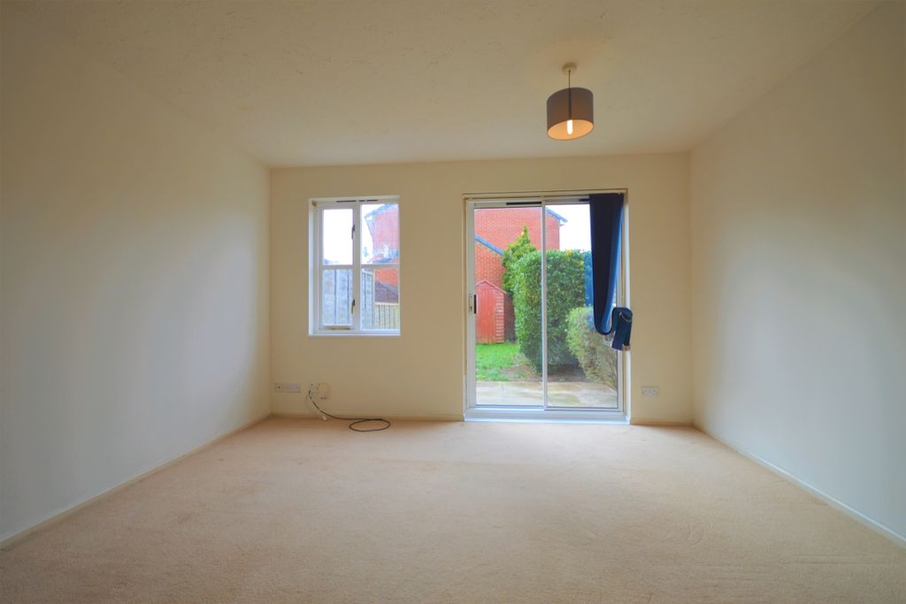 Property photo 2 of 8 Main Page