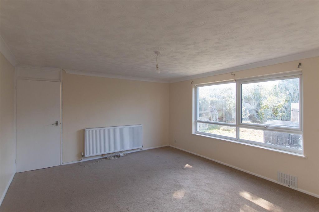 Property photo 3 of 7 Img_1268.Jpg