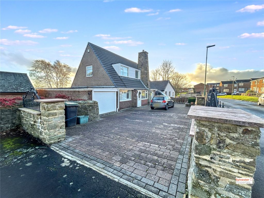 Property photo 2 of 32 Picture No. 34