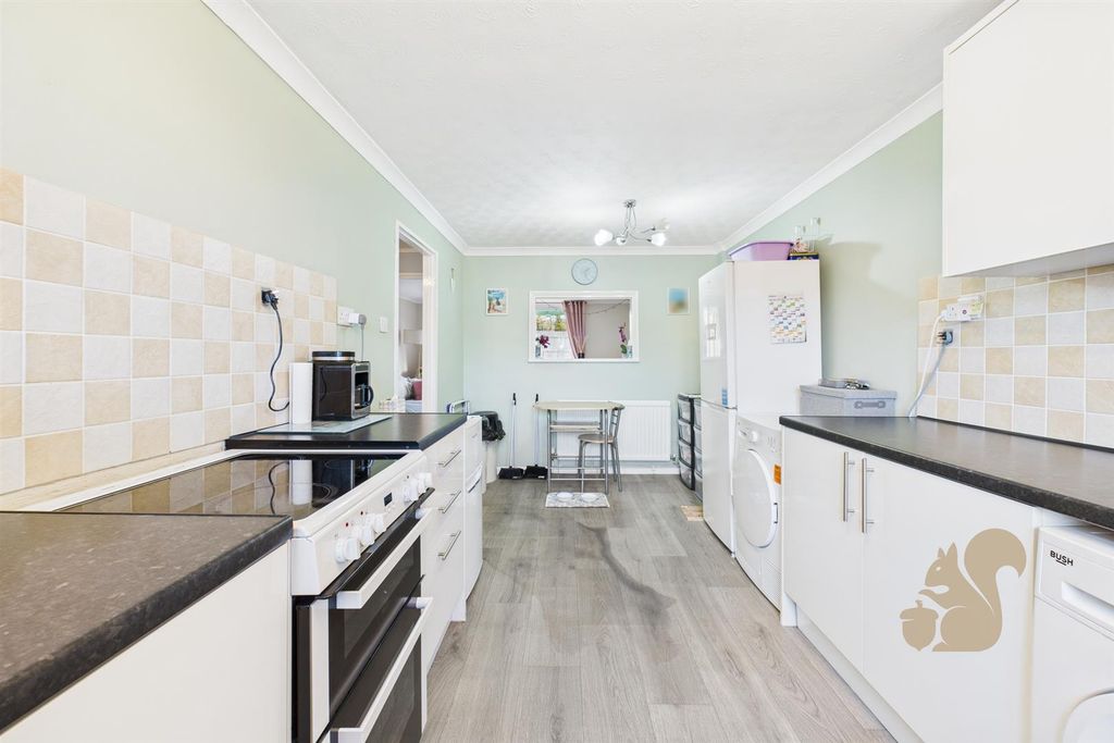 Property photo 2 of 15 Kitchen