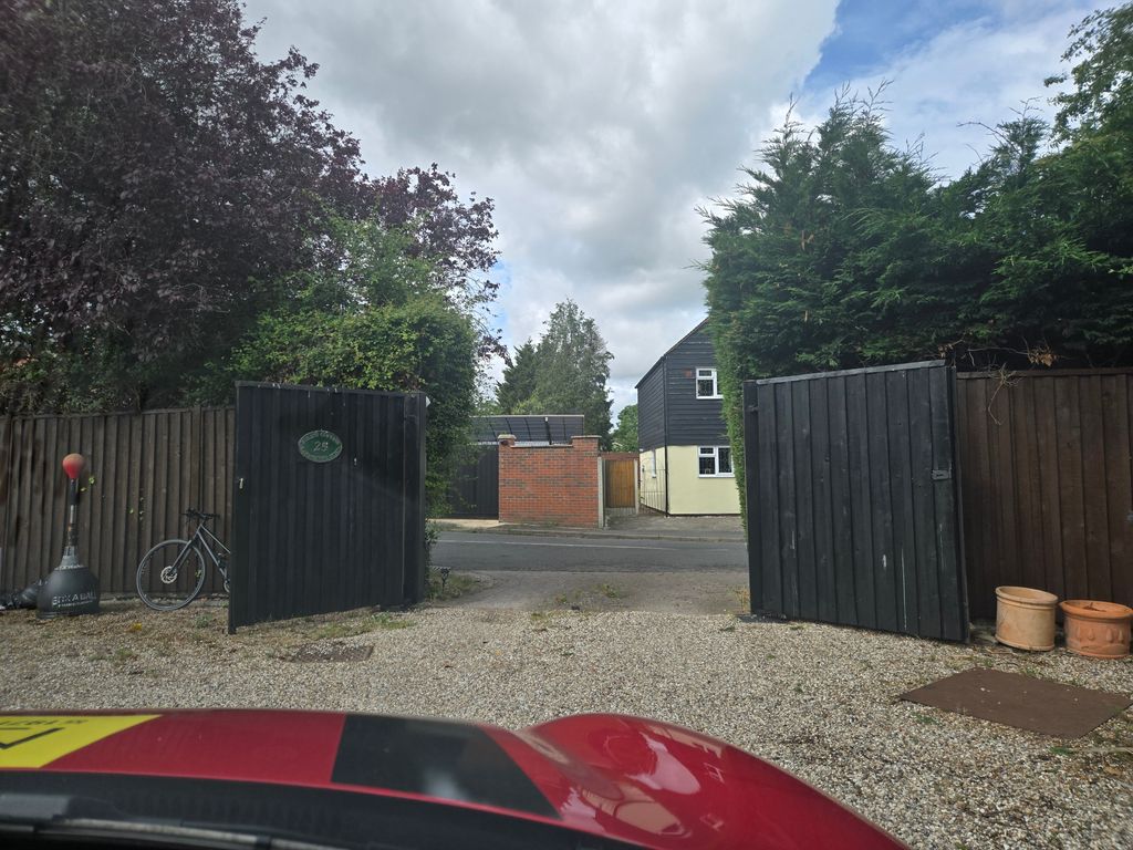 Property photo 1 of 5