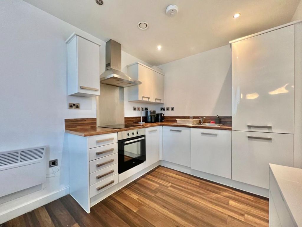 Property photo 3 of 8 2267F0Eb-Ddb1-4127-99Fe-8d2B9A54c096.Jpg