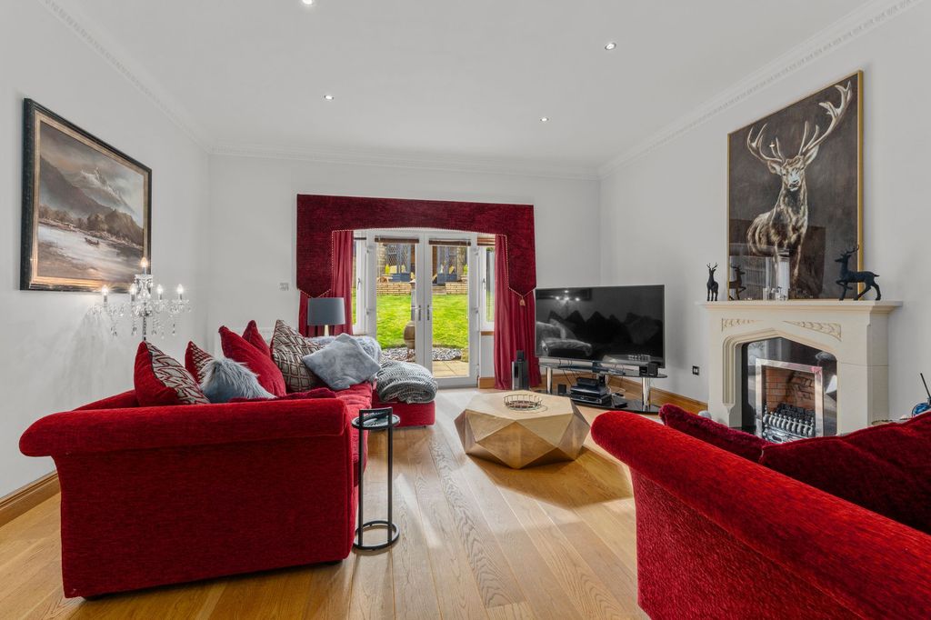 Property photo 3 of 51