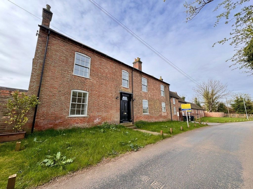 Property photo 2 of 29 Picture No. 59