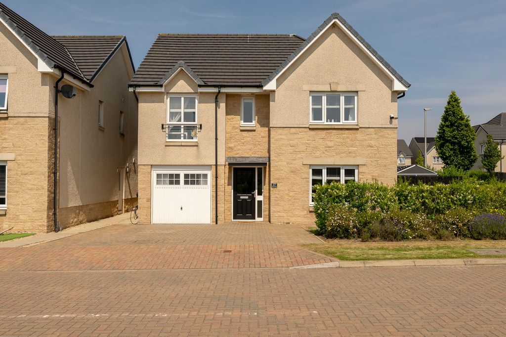 Property photo 1 of 47 Front View