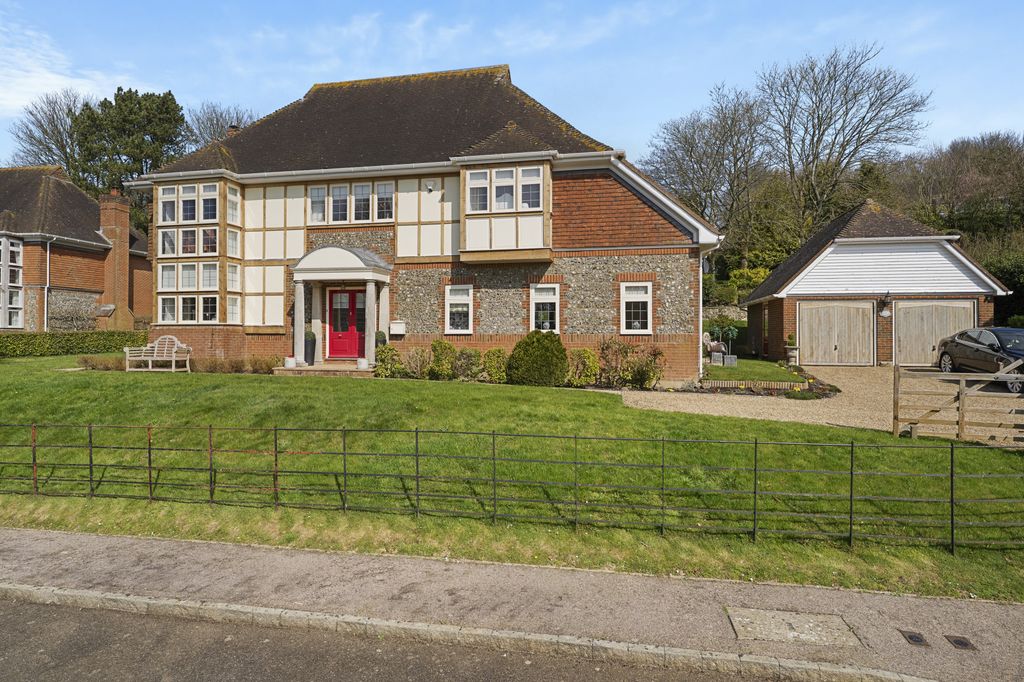 Property photo 1 of 37