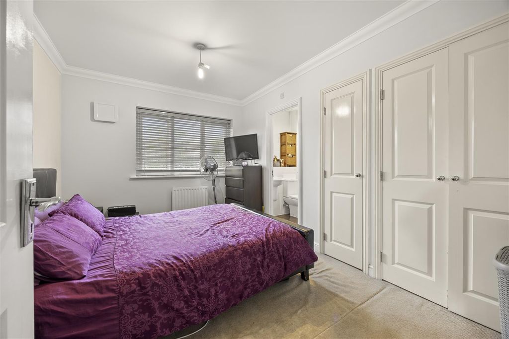 Property photo 3 of 16 B 1.2