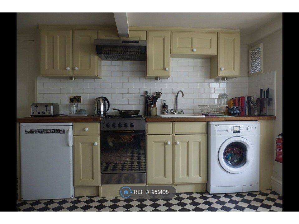 Property photo 3 of 8