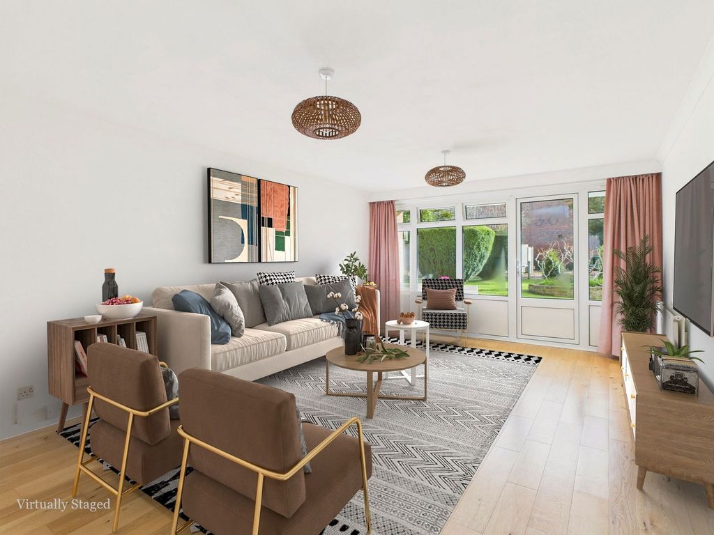 Property photo 3 of 11