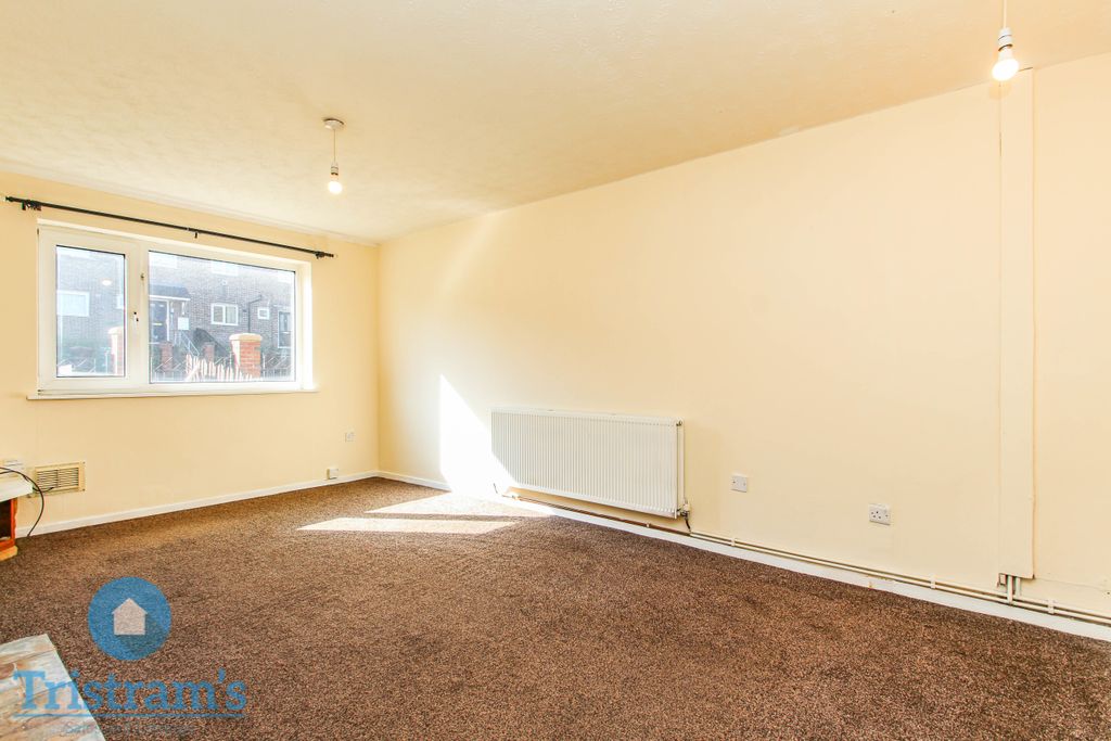 Property photo 3 of 22 Img_4916