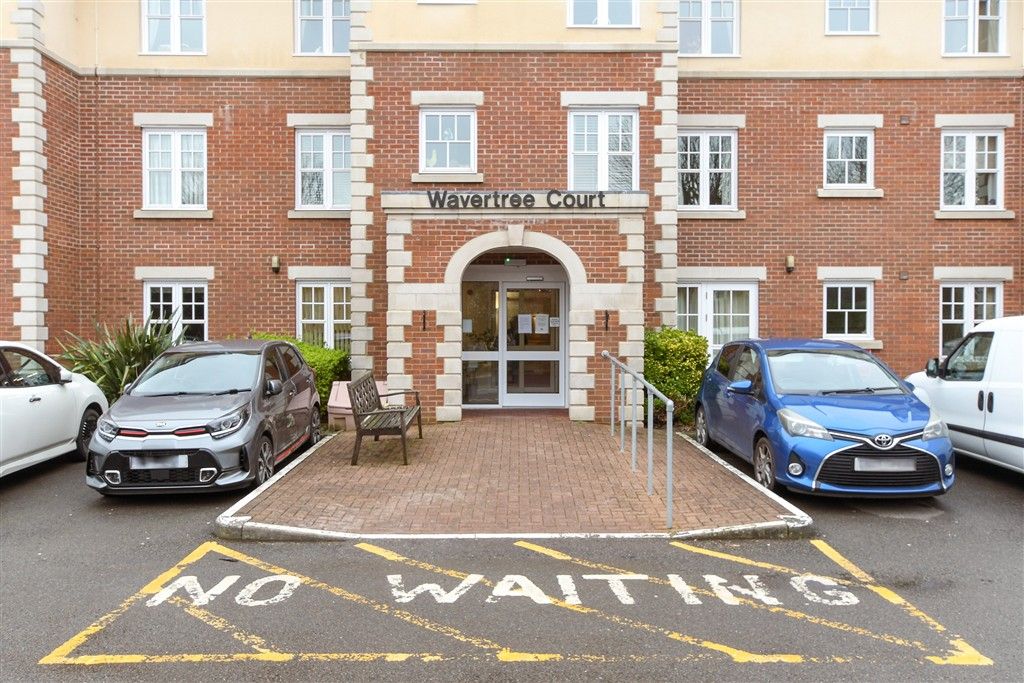 Property photo 2 of 18 Street View