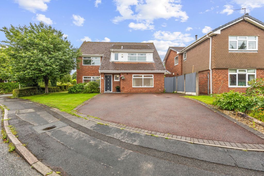 Property photo 1 of 27