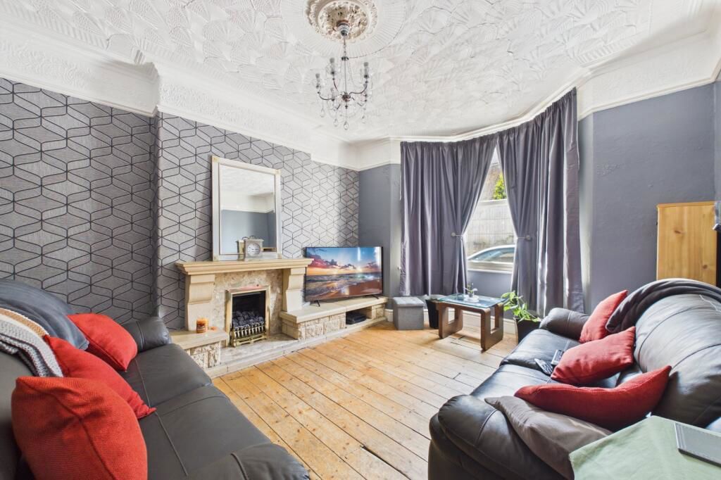 Property photo 2 of 10