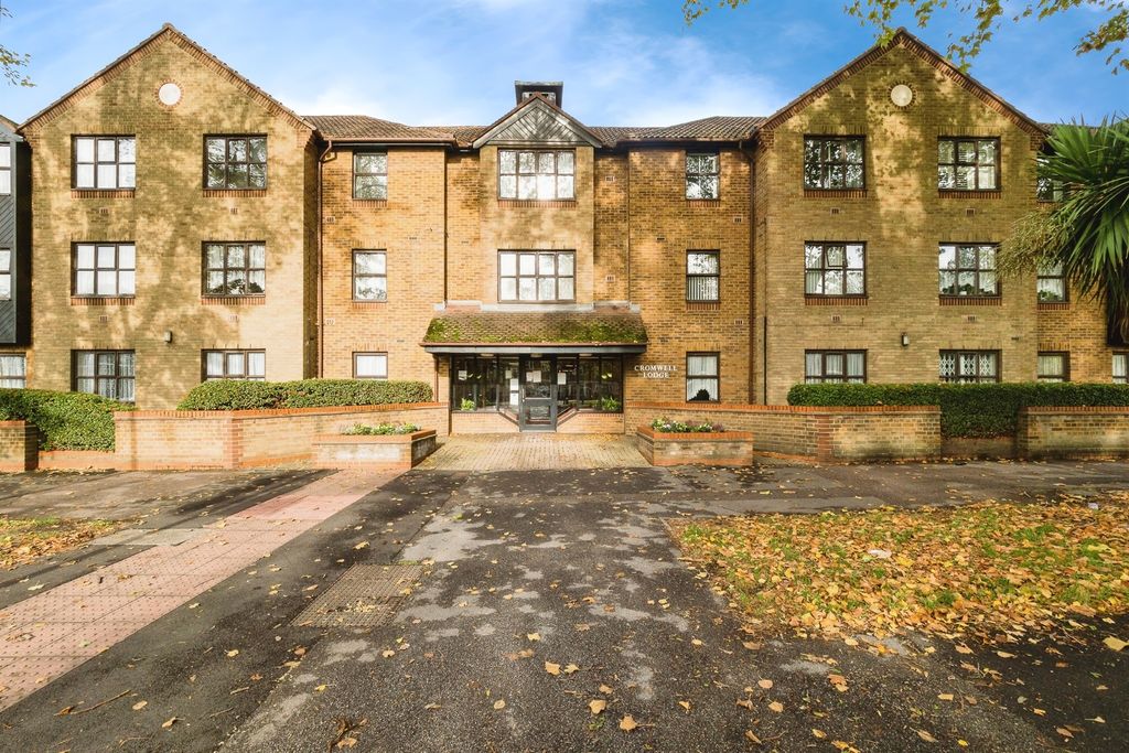 Property photo 1 of 4