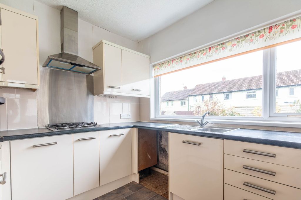 Property photo 3 of 21 Picture No. 09