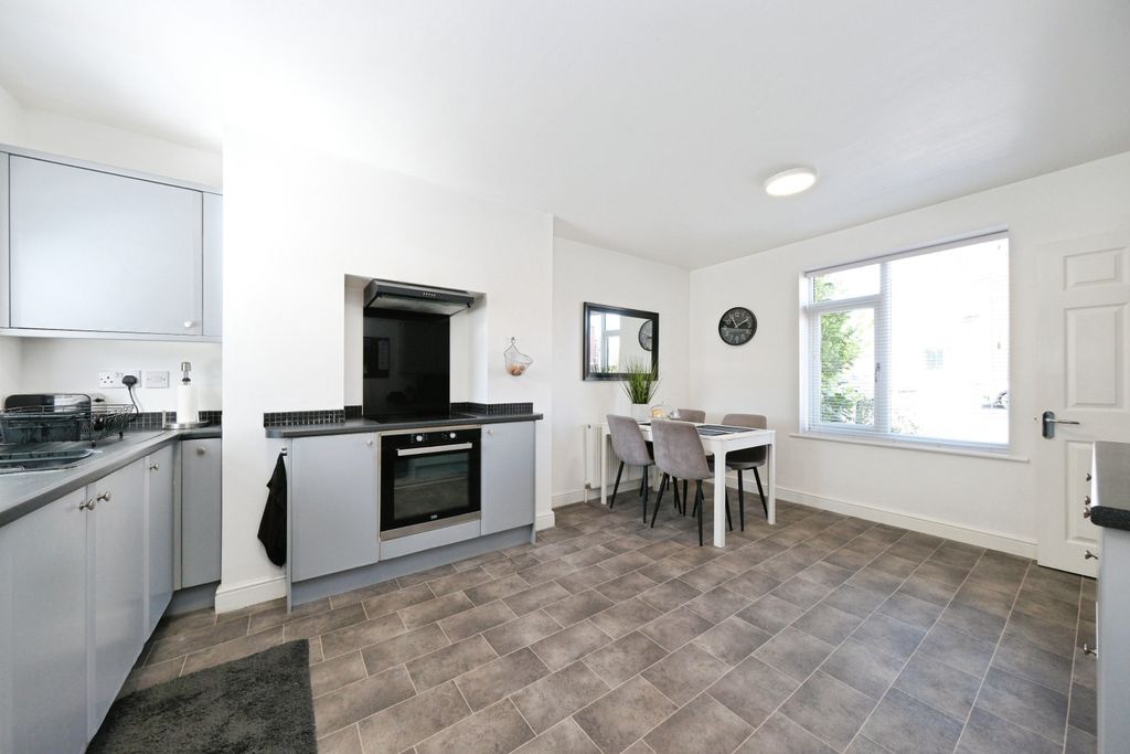 Property photo 2 of 20 Img_6432