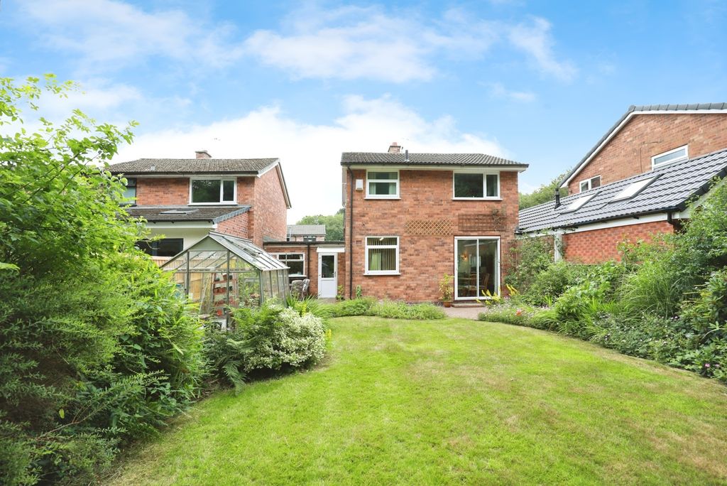 Property photo 3 of 16 Photo