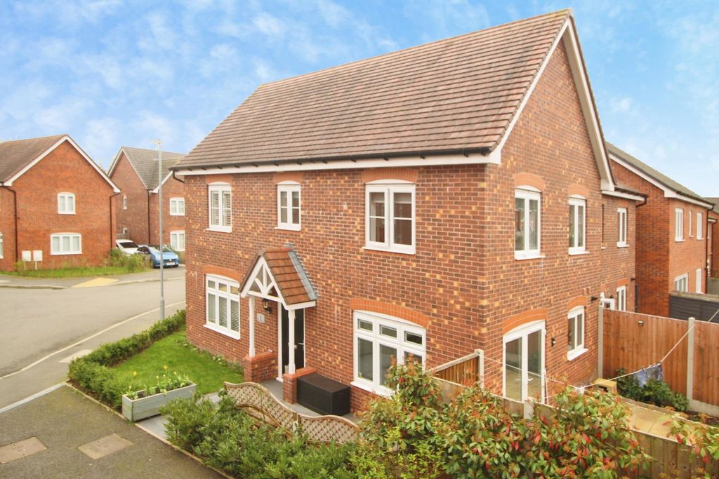Property photo 2 of 30