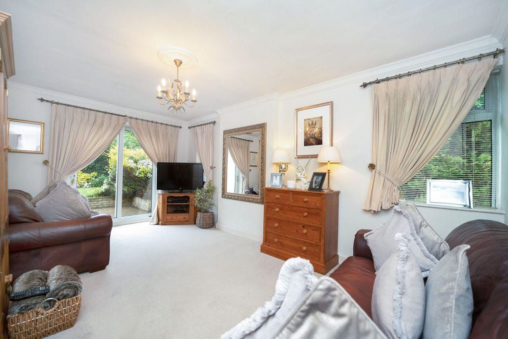 Property photo 2 of 19